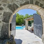 Apartment Stone Galant With Pool - Happy