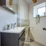 Apartment Stone Galant With Pool - Happy Brgudac