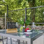 Apartment Stone Galant With Pool - Happy