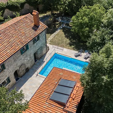 Stone Galant With Pool - Happy Brgudac