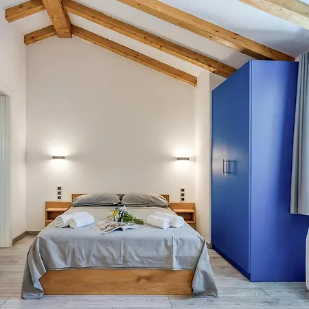 Apartman Stone Galant With Pool - Happy *