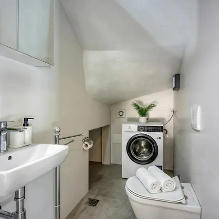 Apartman Stone Galant With Pool - Happy *