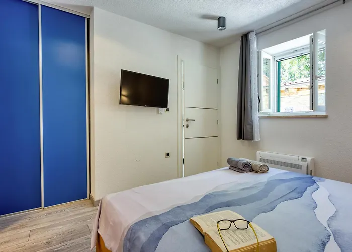 Appartement Stone Galant With Pool - Happy Brgudac