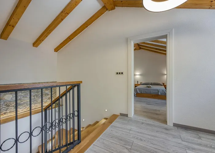 Appartamento Stone Galant With Pool - Happy