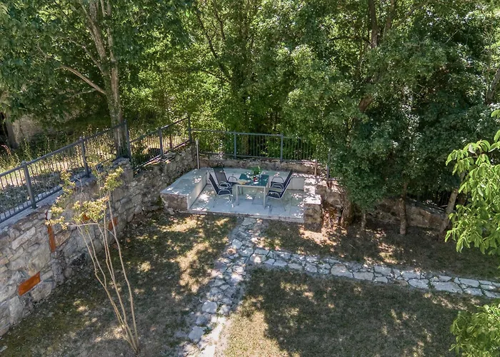 Stone Galant With Pool - Happy Appartamento